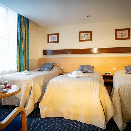 Ashley Hotel 3*
