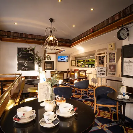 Ashley Hotel