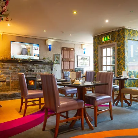 Ashley فندق كورك