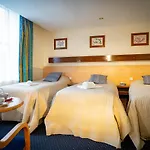 Ashley Hotel 2*