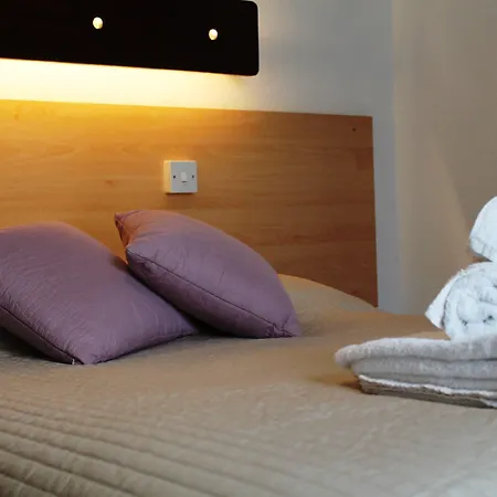 Ashley Hotel