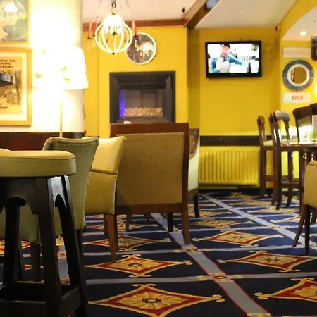 Ashley Hotel 3*